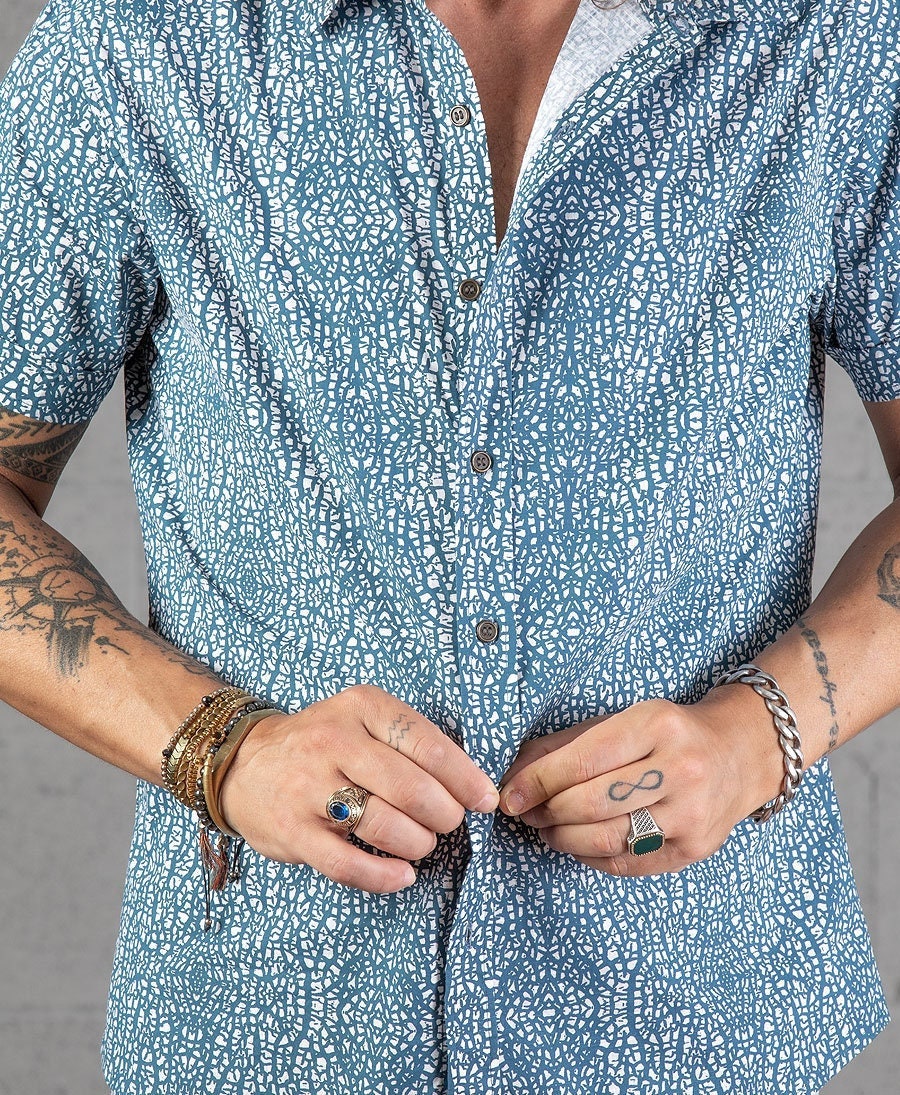 Mens Fashion Shirt Button Down Shirt 