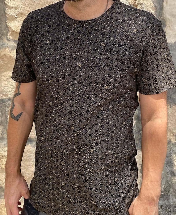 All Over Print Bee Shirt, Mens T-shirt, Crew Neck Cotton Tshirt - Bee Gifts