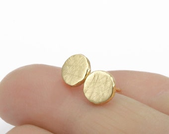 Gold Earrings, 14k Stud Earrings, Gold Studs, Round Stud Earrings, Everyday Earrings, Handmade Timeless Jewelry