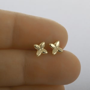 14k Solid Gold Stud Earrings, Small Gold studs, Gold Flower Stud Earrings, Unique Stud Earrings For Women, 14k Real Gold Earrings