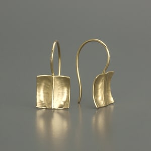 Gold Square Earrings, Gold 14k Earrings, Solid Gold Earrings, Gold Hammered Earrings