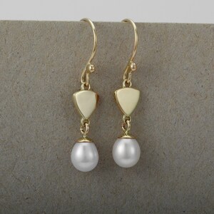 Gold Pearl Earrings, 14k Solid Gold Earrings, Pearl Dangle Earrings, White Freshwater Pearl, Elegant Earrings, Pearl Birthstone Jewelry