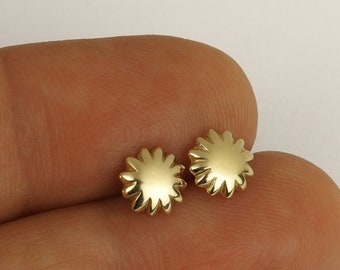 Round studs, round gold earrings, 14k gold post earrings, yellow gold earrings, sun jewelry, solid gold studs, gold sun earrings
