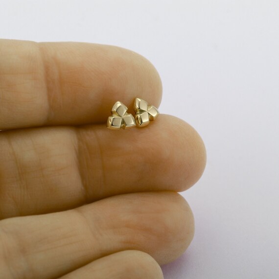 Solid Gold Stud Earrings 14k Gold Post Earrings Small Gold Studs Geometric Stud Earrings Gold Triangle Earrings Everyday Studs Etsy Canada