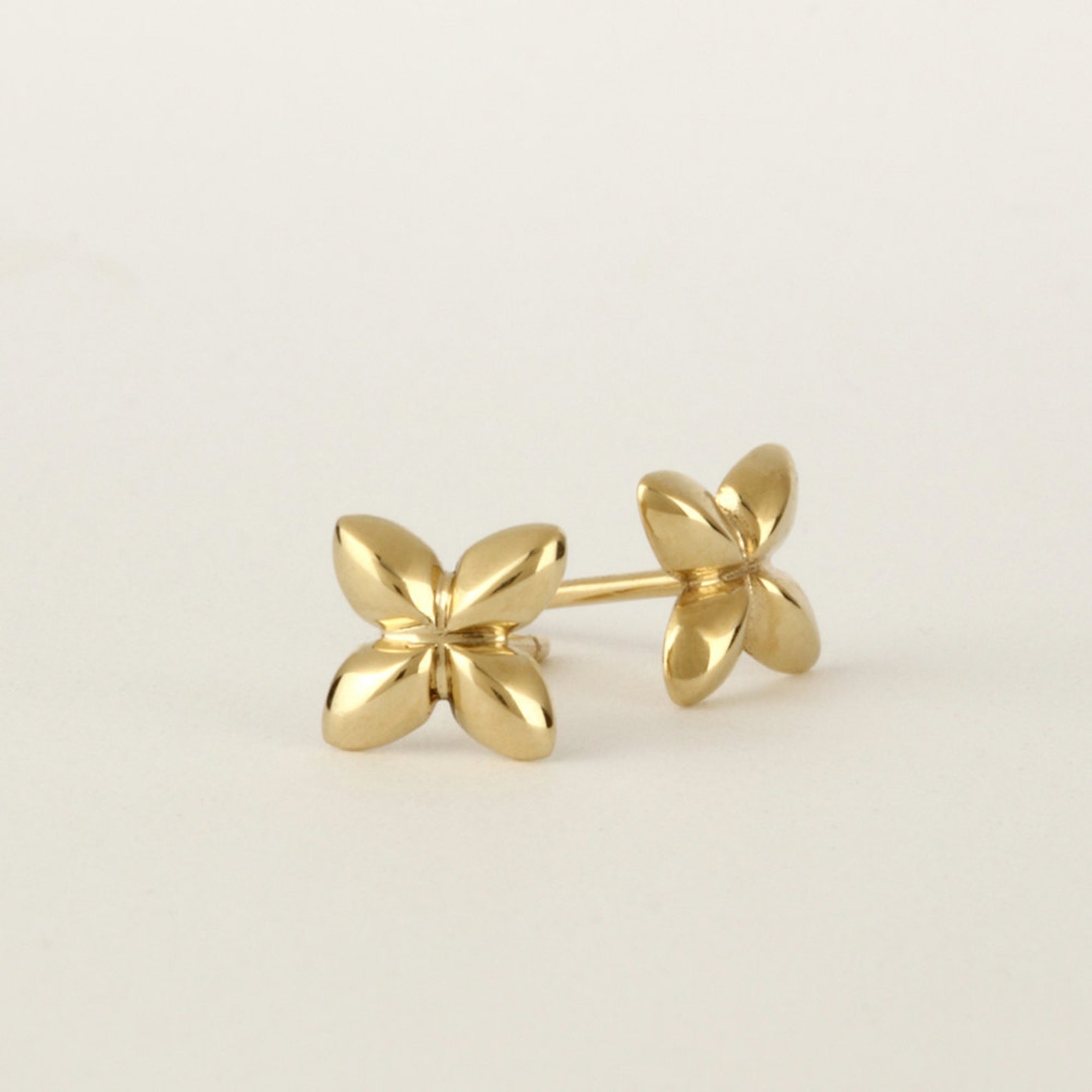 3 Pack Sparkling 14K Gold Stud Earrings