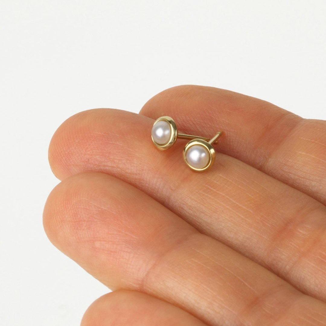 Small Pearl Earrings, Gold Pearl Earrings, Pearl Stud Earrings 14k Tiny
