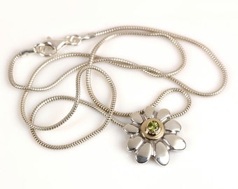 Flower necklace, gold silver necklace, green Peridot birthstone jewelry
