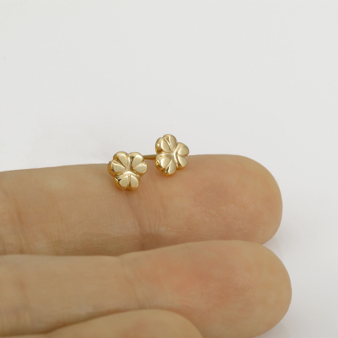 ★VINTAGE HOLLYWOOD★ [14k Gold] Mini Flower Earrings_VH2533 14k Gold Earrings Studs, Gold Flower Stud Earrings, Solid