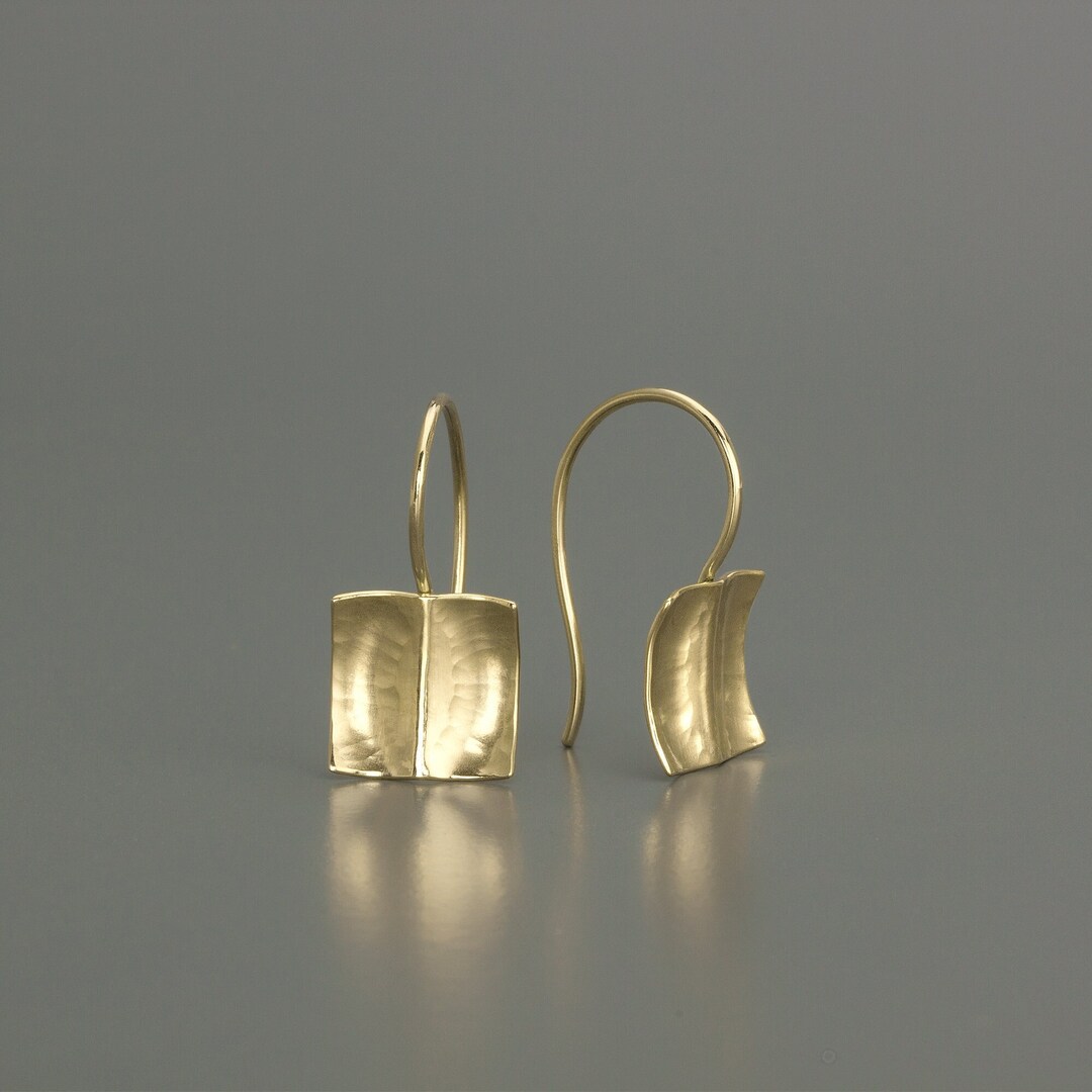Bray Gold Square Earrings main image 0