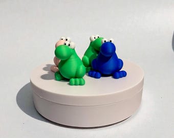 3D Printed Frog Desk Toy – Mini Frog Figurine & Desk Collectible