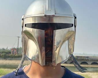 Hasbro Star Wars The Black Series The Mandalorian Premium Helmet | Wearable Star Wars Cosplay Helmet | Halloween Gift