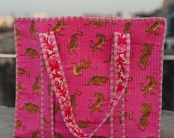 Handmade Quilted Cotton Tote Bag: Tiger Print Shoulder Bag / Shopping /Travel beach.