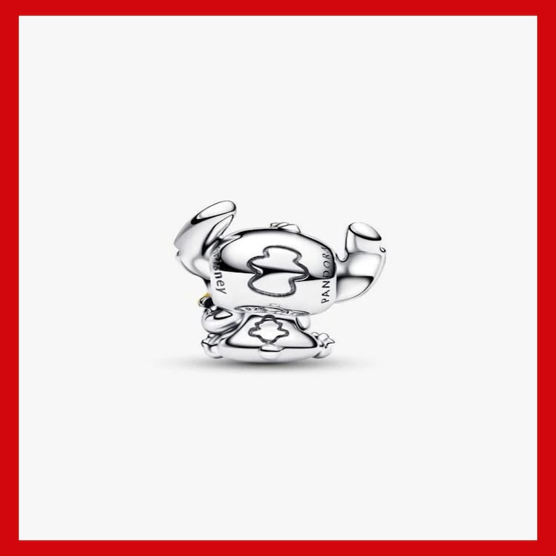 Puede incluir: Un juego de tres tazas de cer&aacute;mica con acabado mate moteado. Las tazas son de color crema, gris claro y gris oscuro. Cada taza tiene un dise&ntilde;o simple y minimalista, ideal para caf&eacute; o t&eacute;.