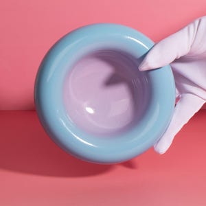 Handgemaakte keramische kom met pastelgradiënt | Decoratief opvangzakje (14 cm)