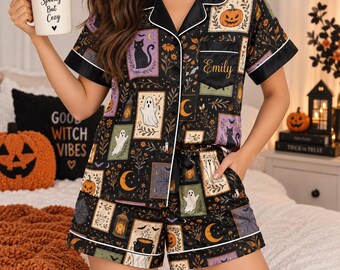 Gepersonaliseerde vintage spookkattenpyjama, nachtkleding met eigen naam, griezelige pompoenpyjama, heksenachtige herfstnachtkleding, cadeau voor haar
