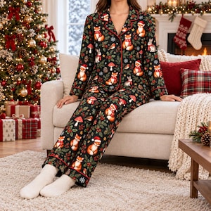Woodland Christmas Pajamas, Womens Fox Rabbit Sleepwear Set, Forest Animal Print, Long Sleeve Button Up PJs, Holiday Gift for Her, GIFT 2026