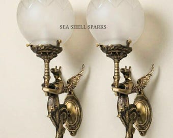 Paar Antique Messing Mermaid Wandleuchte | Vintage Jugendstil Frosted Dome Glas Leuchte