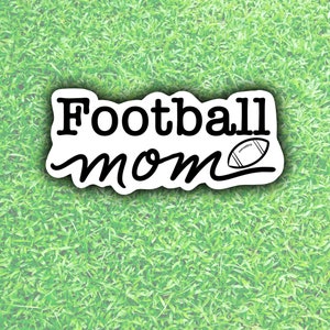 Pegatina de mamá de fútbol - pegatina impermeable - Mamá deportiva - fútbol - padre de fútbol - día de juego - Fútbol de la escuela secundaria - regalo para mamá