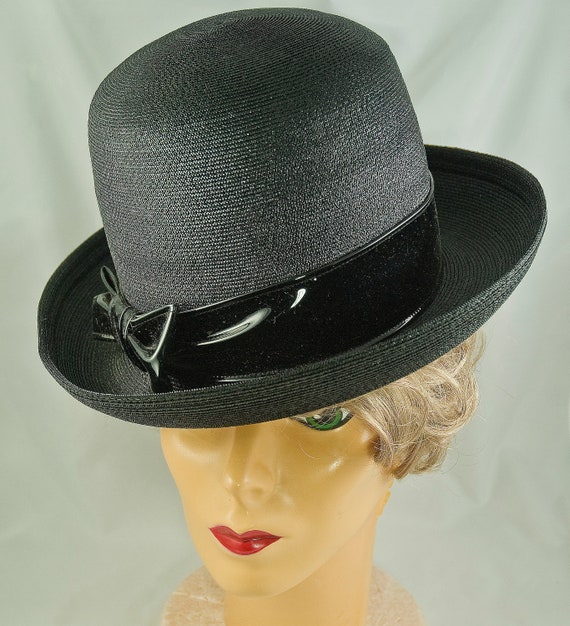 Miss Carnegie Classic Black Straw Hat with Patent… - image 1