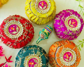 Round Embroidered Bangle Box for Wedding Favors, Wholesale Bulk Indian Jewelry Gift Box