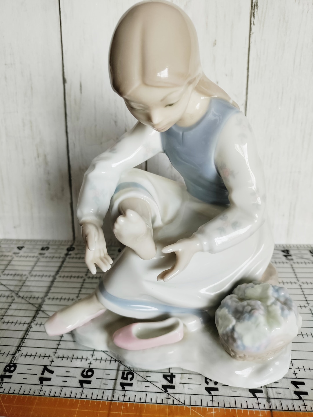 Vintage Retired Nao Lladro Figurine 1970s Made in Spain Etsy