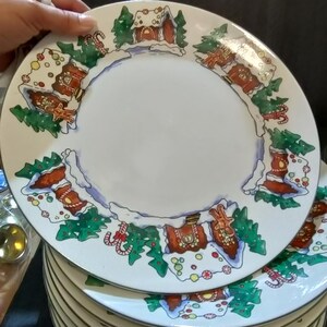 26 PC Crofton Gingerbread Christmas Dinnerware Set for 8,