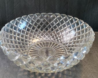 Vintage Anchor Hocking 8 inch Round Waterford serving bowl Waffle Pattern, Pattern