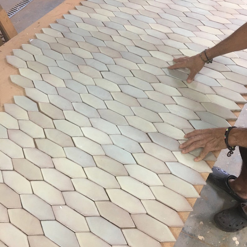 10.76 Sq Ft Picket Tiles 1 M2 Geometric Tiles Hand Painted Etsy