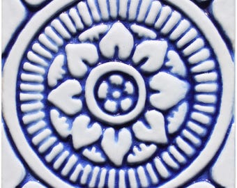 Handgjorda spanska keramiska plattor: Blå & vit mandala-dekor (10 cm)