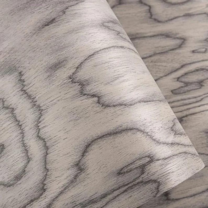 K&ouml;nnte beinhalten: Ein Satz von drei Keramik-Nistschalen in Blau-, Gr&uuml;n- und Wei&szlig;t&ouml;nen. Die Schalen haben eine gesprenkelte Glasur und ein schlichtes, modernes Design. Die gr&ouml;&szlig;te Schale hat einen Durchmesser von etwa 15 cm.