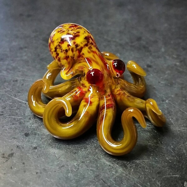 Mini Lifelike Octopus Sculpture Pendant