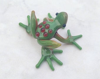 Spotted Baby Frog Sculpture