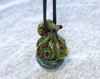 Octopus Marble Hanging Focal Bead Dark Green