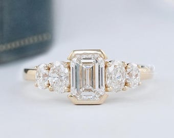 Emerald Cut Lab Diamond Five Stone Wedding Ring / Side Stone Oval Diamond Ring / 14K Solid Gold Half Bezel Set Ring / Proposal Ring For Her