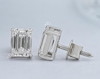 3.0TCW エメラルドカット ラボグロウンダイヤモンド スタッドピアス