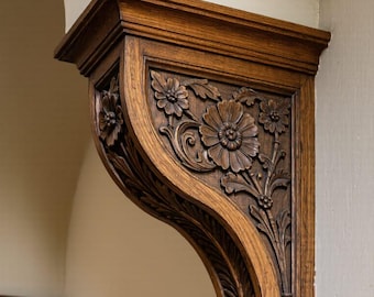 Decoratieve handgesneden houten consolesteun voor plank, luifel en traditioneel meubilair