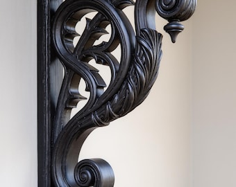 Ménsula decorativa tradicional de madera maciza