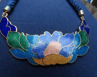 Vintage Chinese Cloisonné Lotus Bib Necklace, Cobalt Blue Green Pendant (16 Inch Cord)