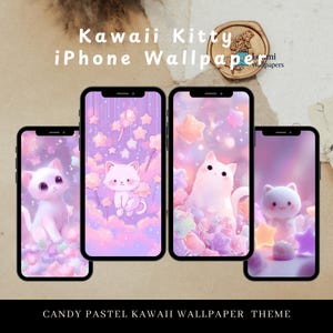 Op de afbeelding: Vier iPhone-schermen met pastel kawaii kitty wallpapers. De wallpapers bevatten schattige kattenillustraties met sterren en snoepelementen in roze, paars en wit. De tekst luidt "Kawaii Kitty iPhone Wallpaper" en "Candy Pastel Kawaii Wallpaper Theme."