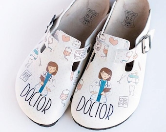 Women’s Orthopedic Medical Clogs, Nurse Slippers, Doctor Print Design, Comfortable Work Shoes for Healthcare Beauty