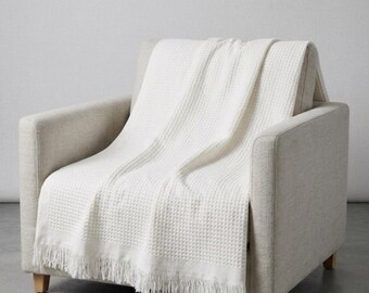 Nordic Sofa Throw Blanket, White Waffle Couch Cover, Fringe Bed End Blanket