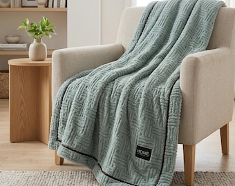 Soft Fluffy Bed Blankets, Breathable Green Polyester Throw Blanket for Sofa, Gray