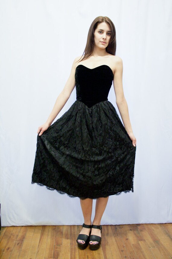 STRAPLESS VELVET DRESS - Vintage Party Dress - Flo