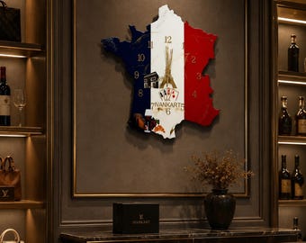 De Franse wandklok is een handgemaakt product van epoxyhars, ontworpen voor huisdecoratie en interieurontwerp. De klok heeft de vorm van een land en de nationale kleuren.