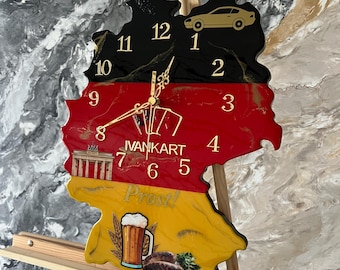 Wandklok Duitsland – Handgemaakte kaart van het land en de vlagkleuren van epoxyhars, moderne decoratie en het perfecte cadeau voor hem.