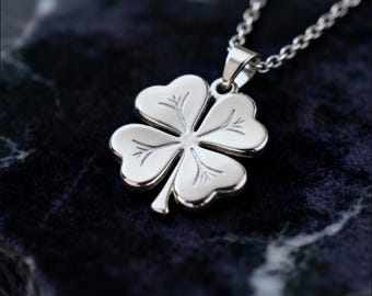 Collar de trébol de cuatro hojas / Joya de amuleto de la suerte