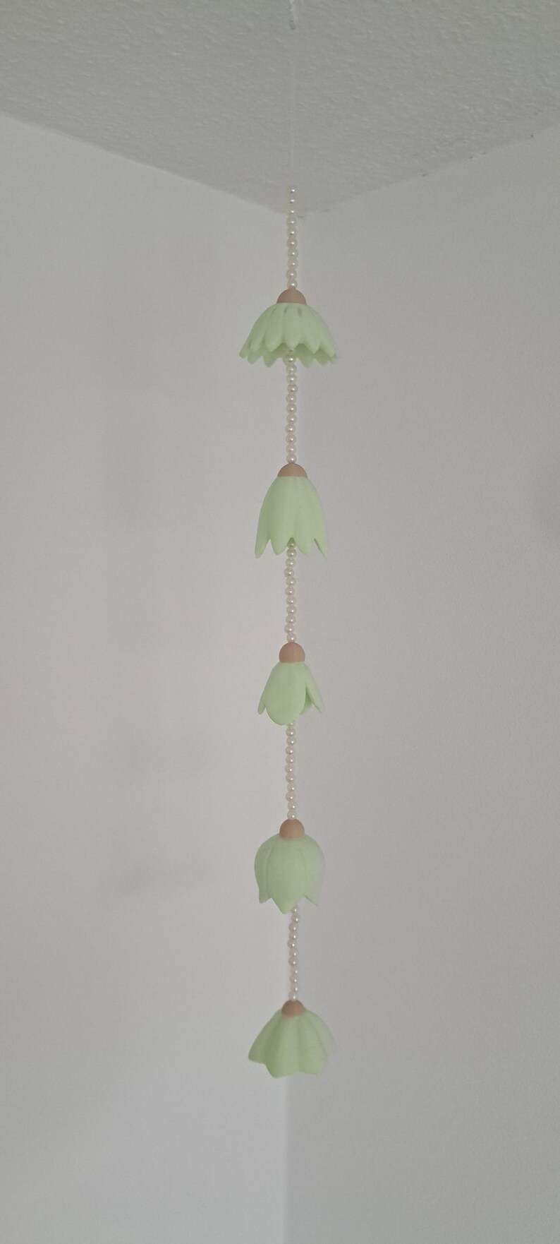 3D-printed spring flowers for hanging, made from PLA filament image 12