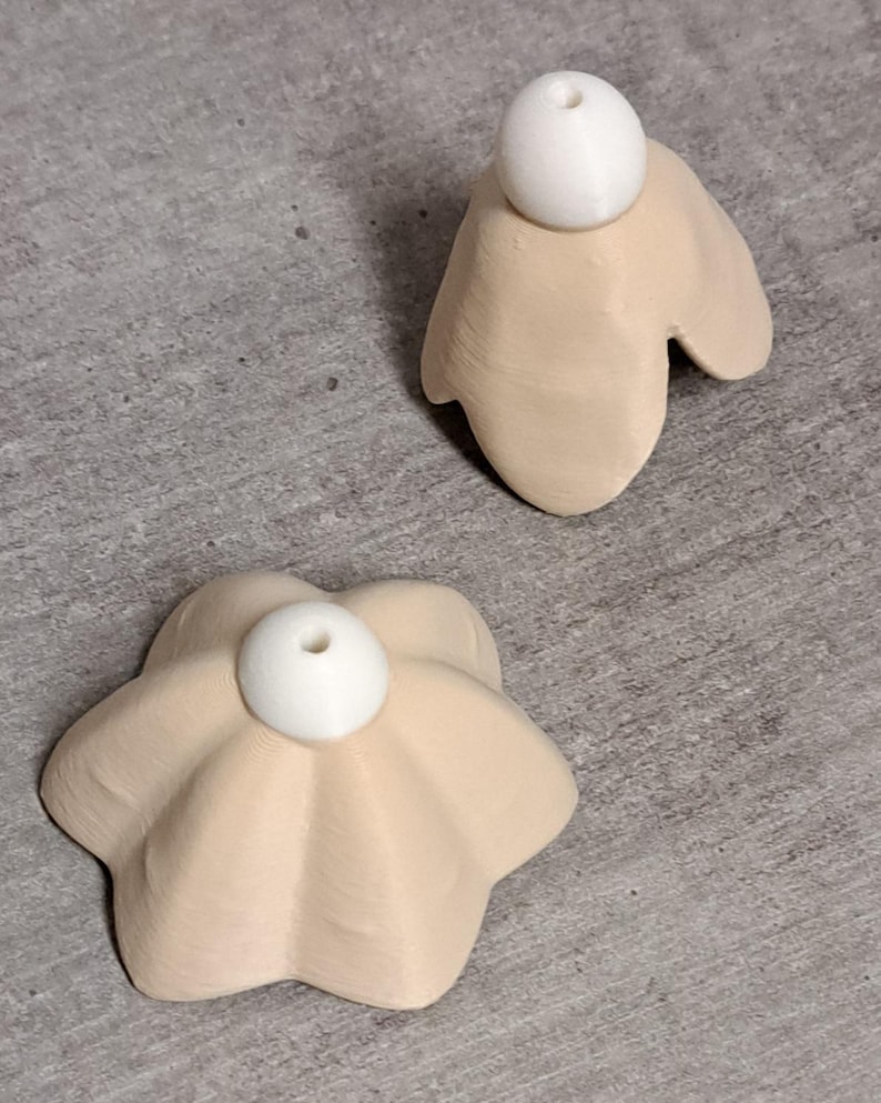 3D-printed spring flowers for hanging, made from PLA filament image 8