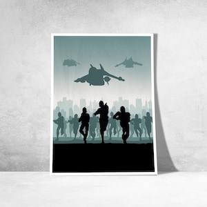 Puede incluir: Una impresión artística enmarcada que presenta una silueta de personas huyendo de un paisaje urbano con aviones sobrevolando. La obra de arte está en tonos de azul y negro, creando una escena dramática y dinámica.