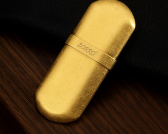 Retro mosiężna mini zapalniczka na naftę | Ultracienka, wiatroodporna, metalowa zapalniczka w stylu vintage | Kieszonkowy prezent dla mężczyzny